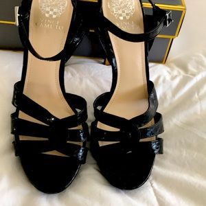 Vince Camuto platform leather heels sandal. NWOT